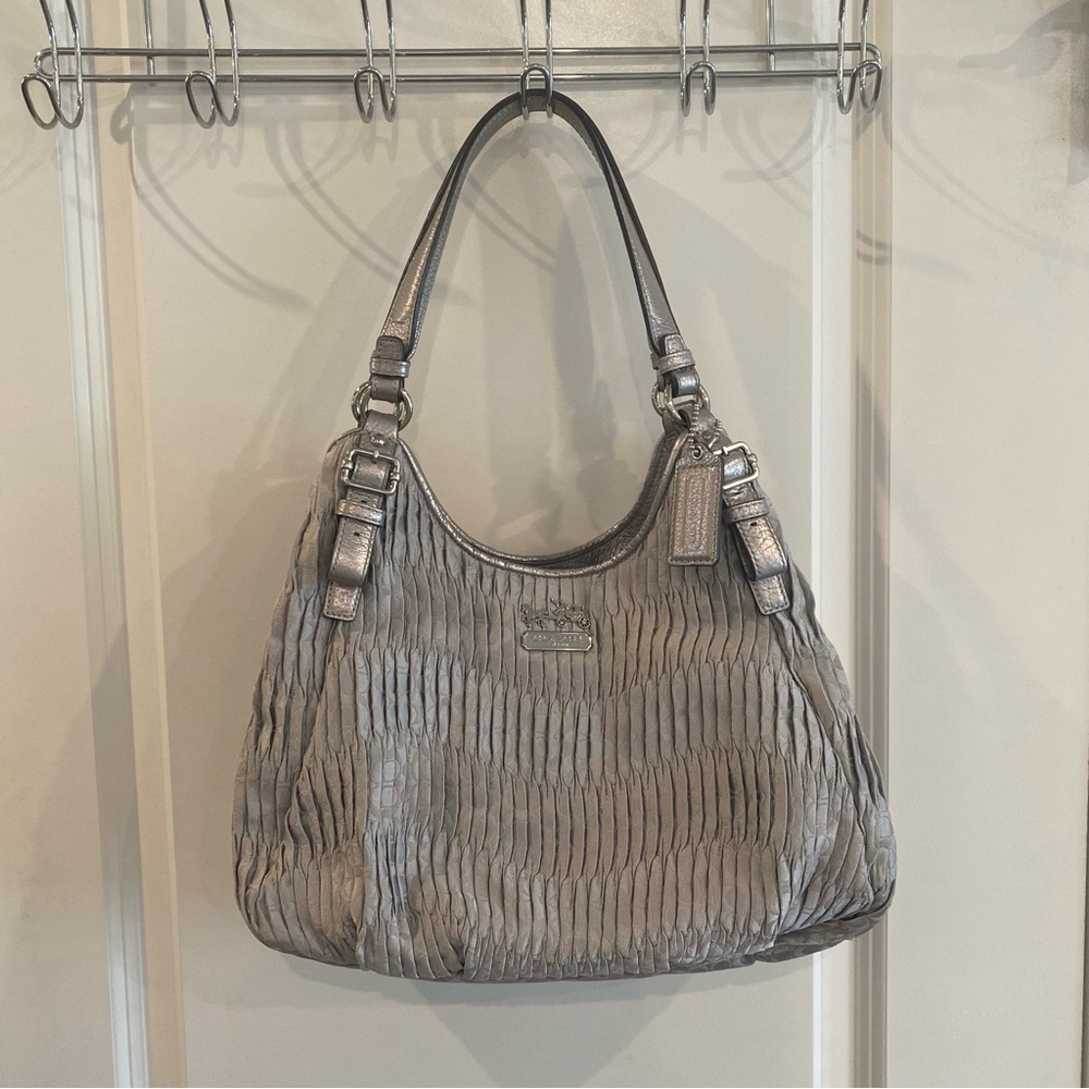 COACH Madison Maggie RUCHED Signature Silver Pleated Shoulder bag HOBO 18886